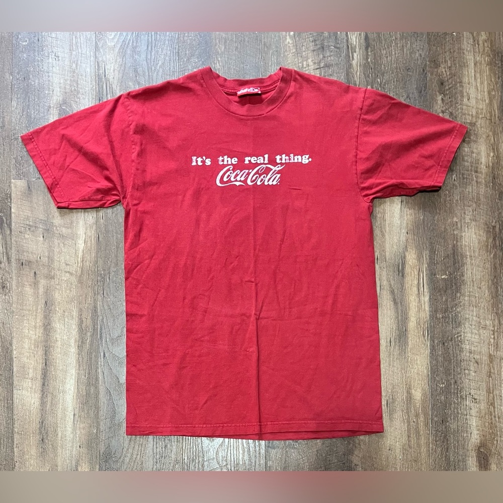 Coca Cola red vintage men’s at shirt size medium coke